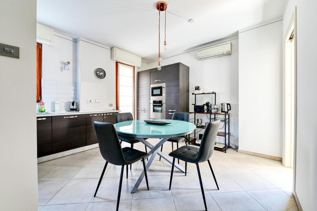 Pearl House - Sirmione Holiday - Jacuzzi Privata Экстерьер фото